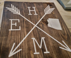 10 Photos That Will Inspire You to Take Your Significant Other to Create Wood Sign Art Complete