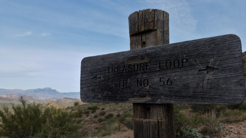11 Photographs that Will Cause you to Hike Treasure Loop Trail entrance sign