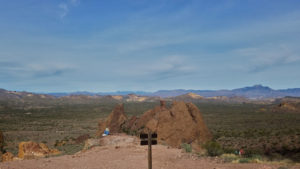 11 Photographs that Will Cause you to Hike Treasure Loop Trail entrance view (8)