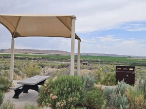 Picnic table National Park