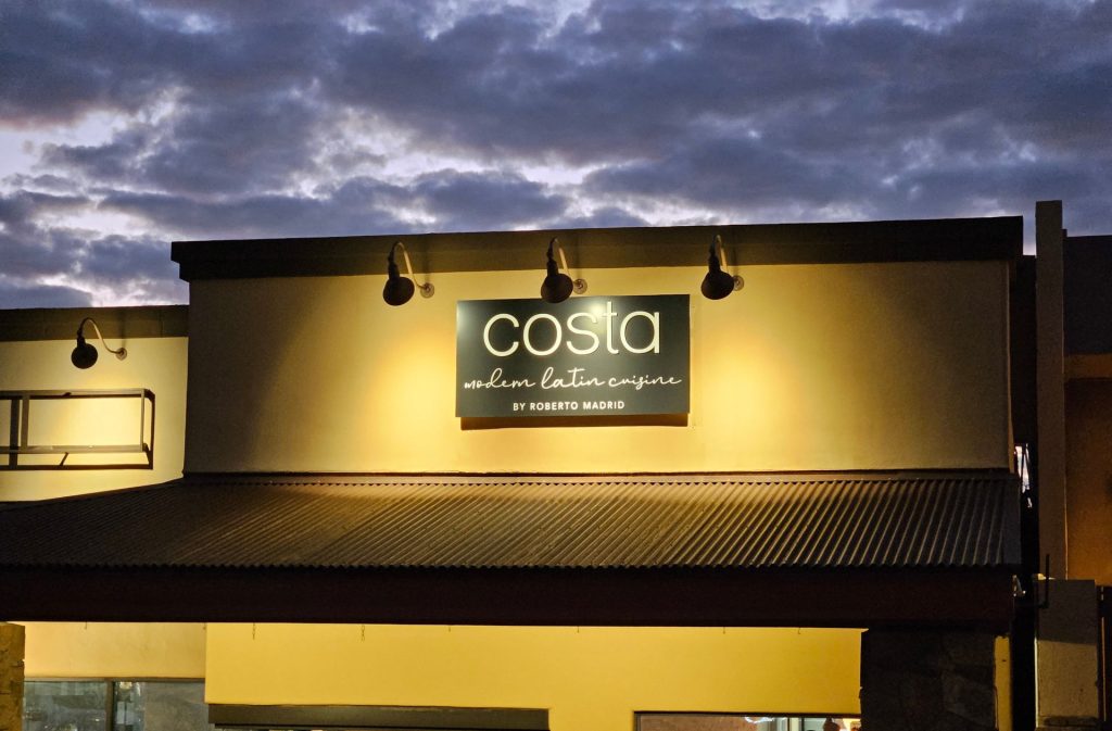 Costa by Roberto Madrid